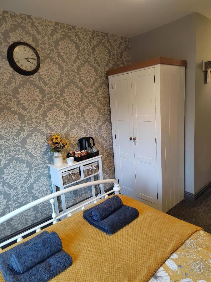 Rooms By The River At Glan Aber Cynwyd Екстер'єр фото